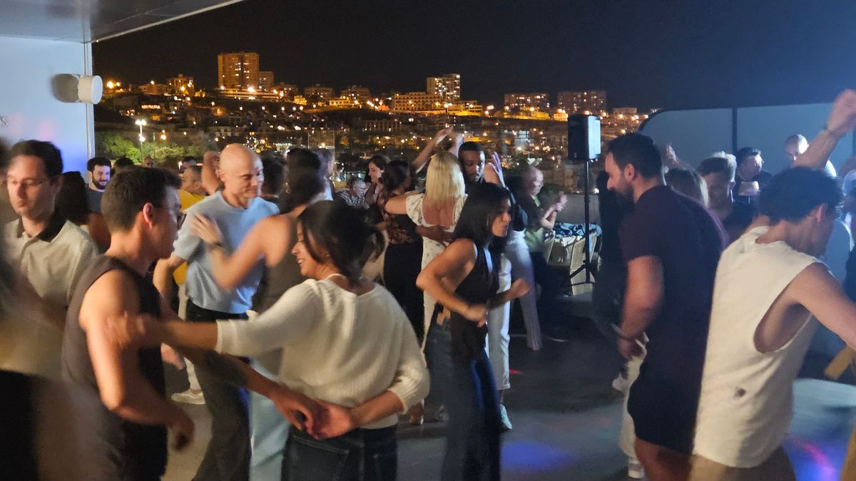 Social de bachata y salsa en el Hotel Occidental, Las Palmas